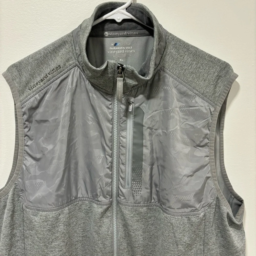 Vineyard Vines Men’s Fairhaven Vest Golf Gray Camo OTG Performance Zip Up Sport